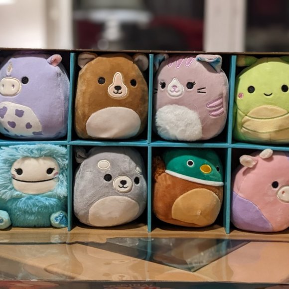 RARE COLLECTOR'S EDITION Squishmallow Favorites Official Box Set of 8 - 5 inch - Picture 2 of 8